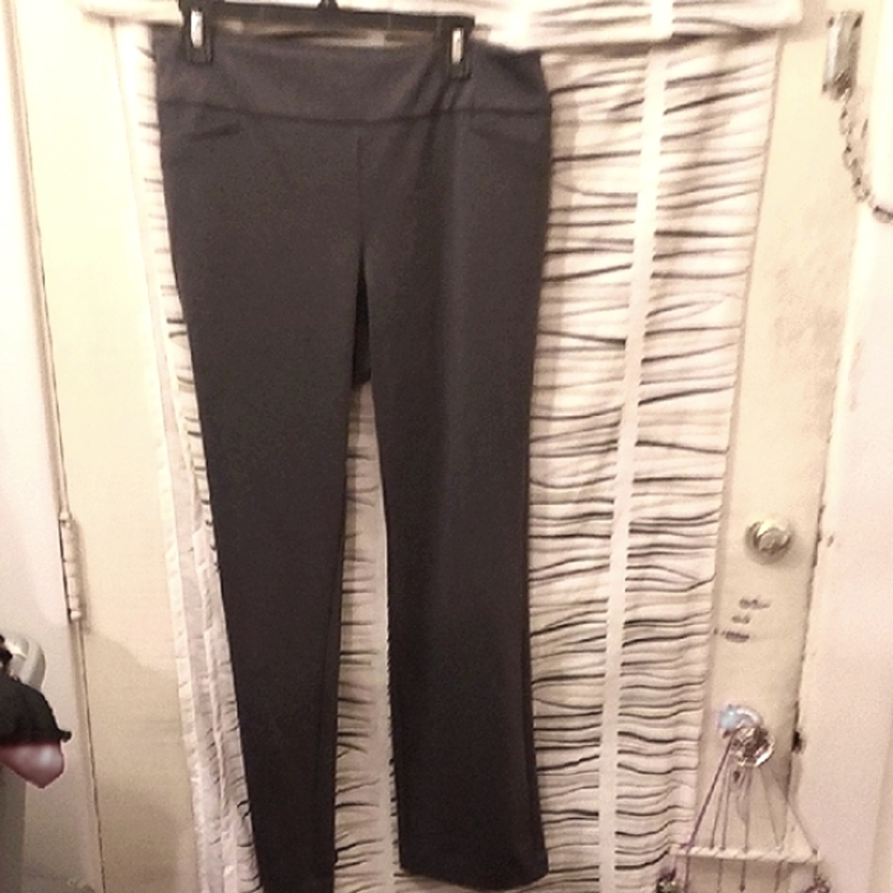 NY&CO 7th Avenue Gray Stretchy Trouser Women L